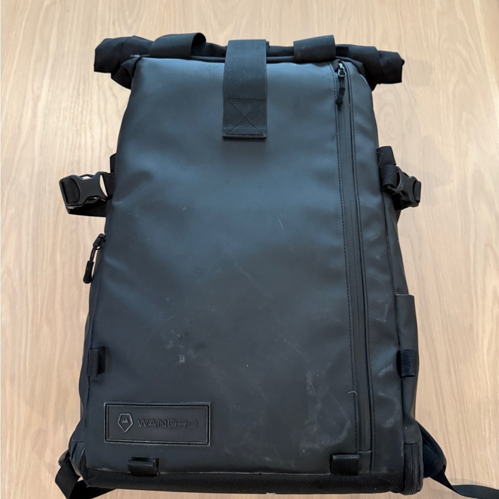 WANDRD PRVKE 31L Camera Backpack W/ PRO+ Insert - Picture 2 of 6